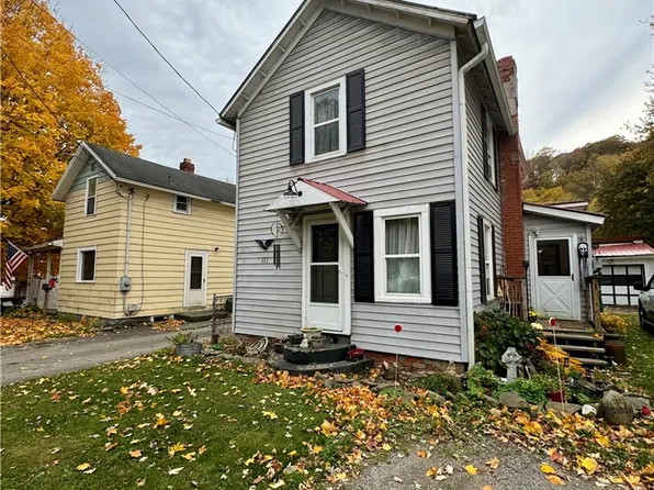 111 N Main St, Mount Morris, NY 14510