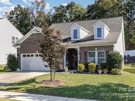 3rd image of 115 Paradise Hills Cir