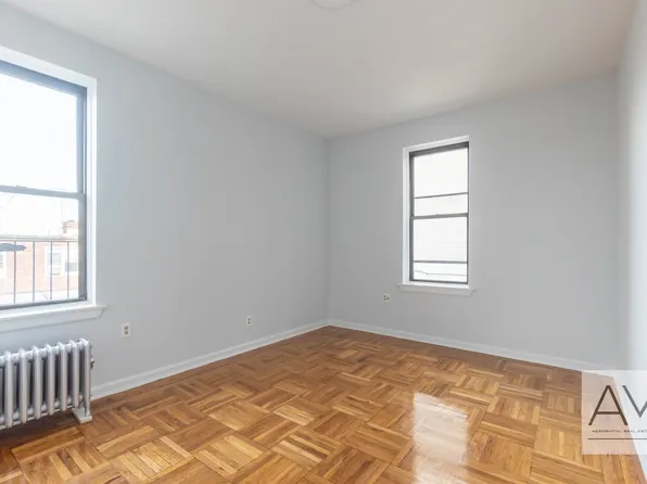 1115 63rd Street image 2 of 4