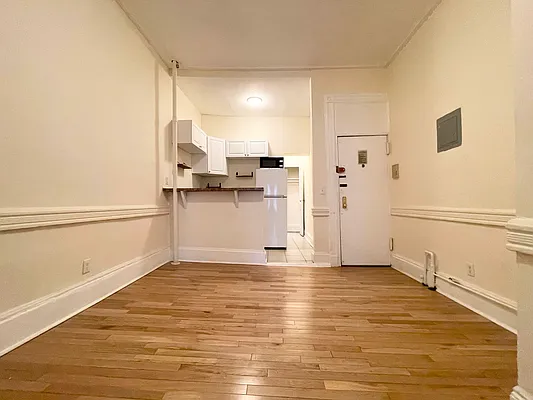 Rented by Douglas Elliman | media 6