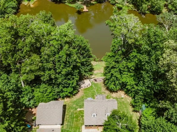 6531 Lakeside Dr, Quinton, VA 23141