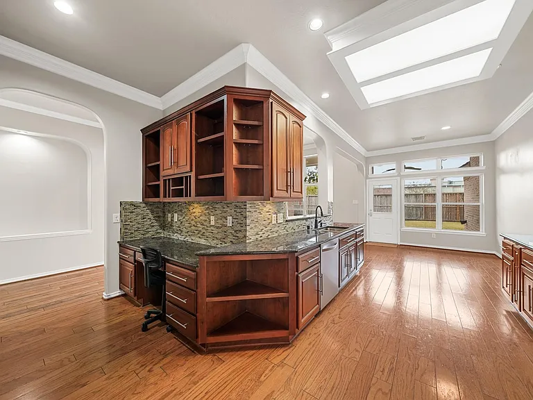 6118 Berwick Ln — Photo 14