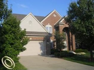 47040 Brennan Dr, Macomb, MI 48044