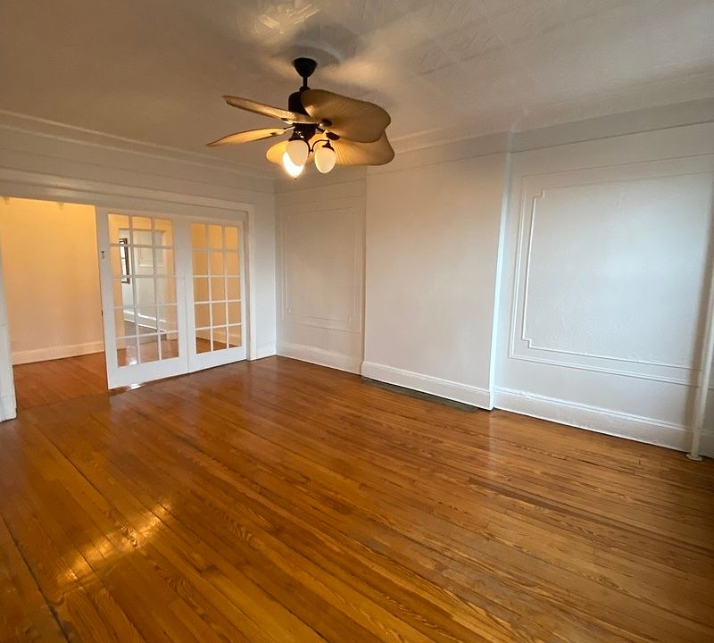 1st image of 82 4th Pl Floor 2