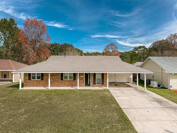 10936 Carmel Dr, Baton Rouge, LA 70818