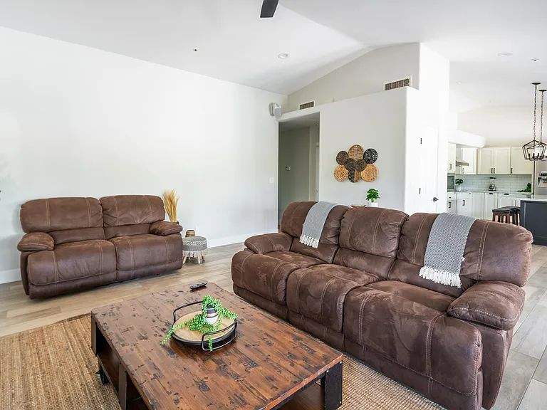 8418 E La Junta Rd — Photo 14