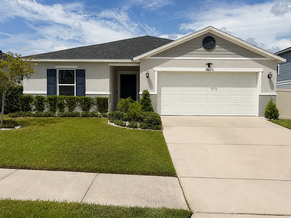 1252 Denali Dr