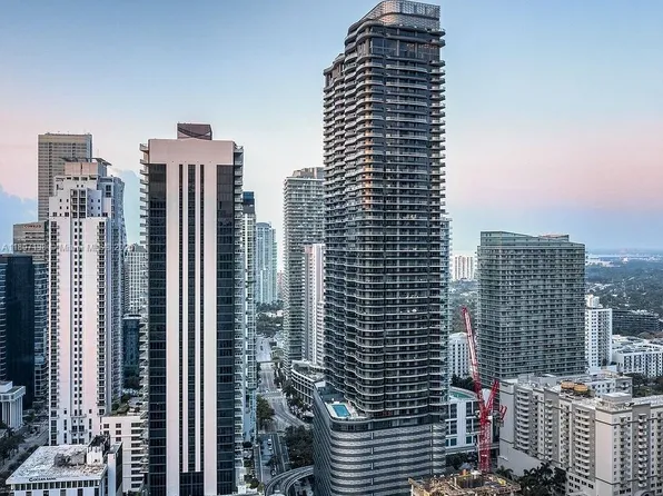 1000 Brickell Plz Unit 2705, Miami, FL 33131