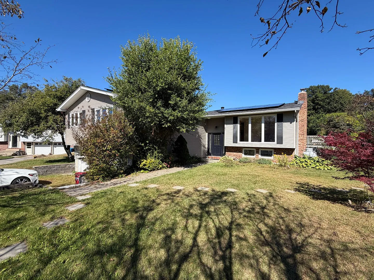 90 Dunlop Way — Photo 1