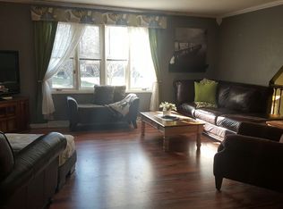 1390 Harbor Lights Rd, Suamico, WI 54173