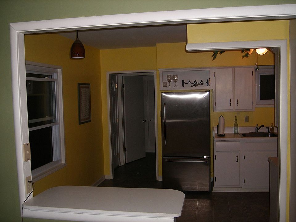2nd image of 5246 Brantford Ave