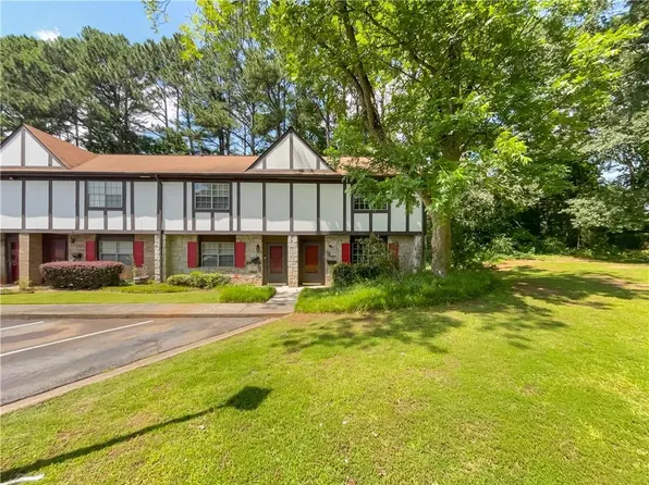 1425 Brixton Cir, Stone Mountain, GA 30083