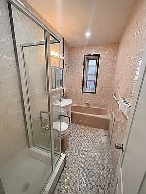 5th image of 6864 Yellowstone Blvd APT A1
