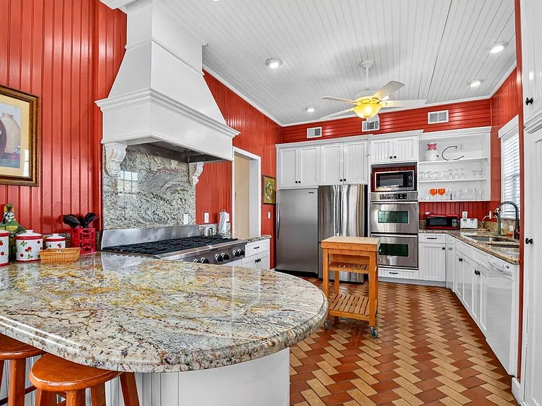 227 Foresteria Dr — Photo 38