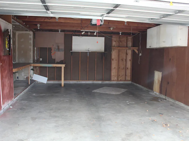 4615 Maplewood Ct — Photo 17