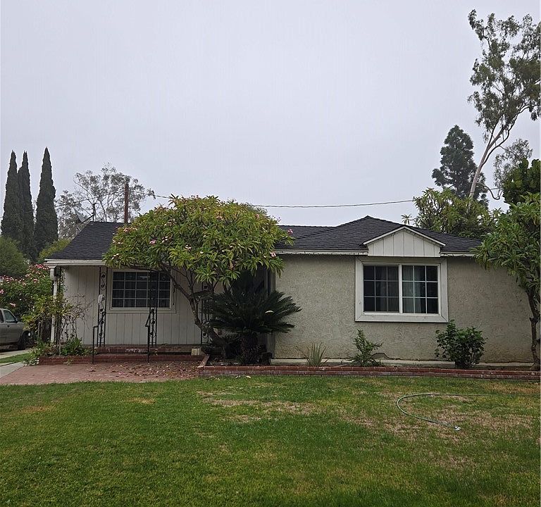 1st image of 10013 Obregon St
