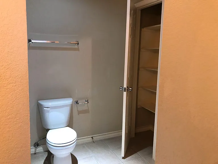 Master Bathroom Towels Closet