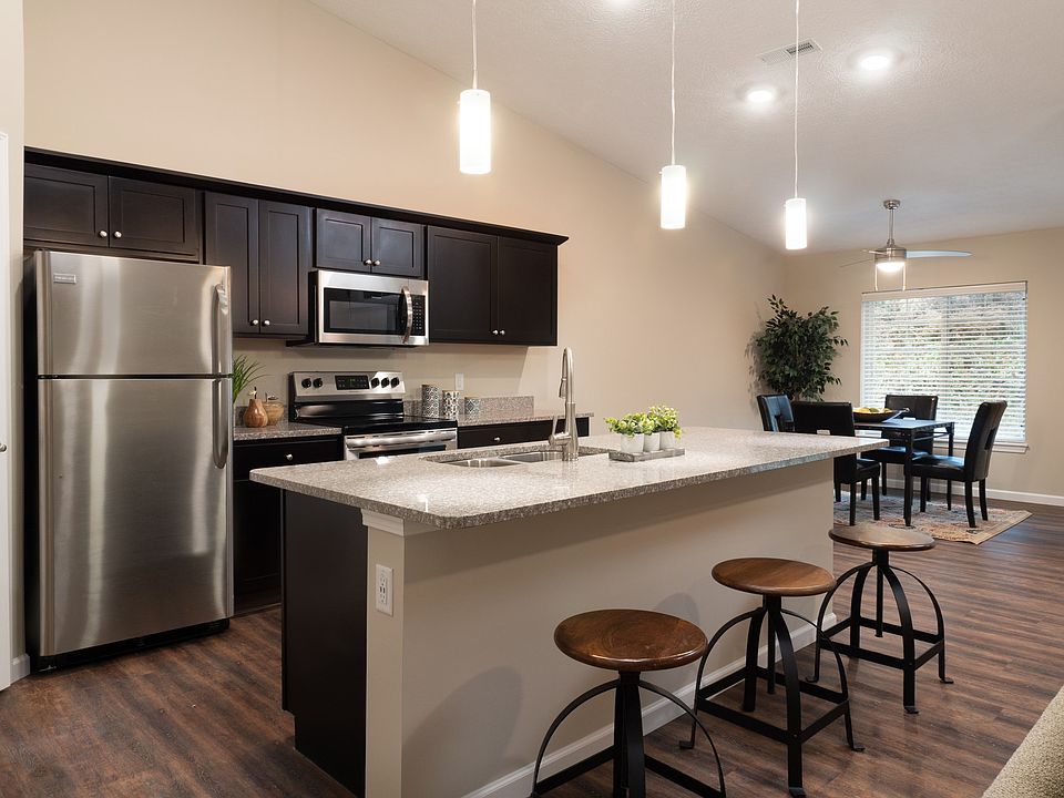 Spacious Kitchens with Breakfast Bar and Room for a Table