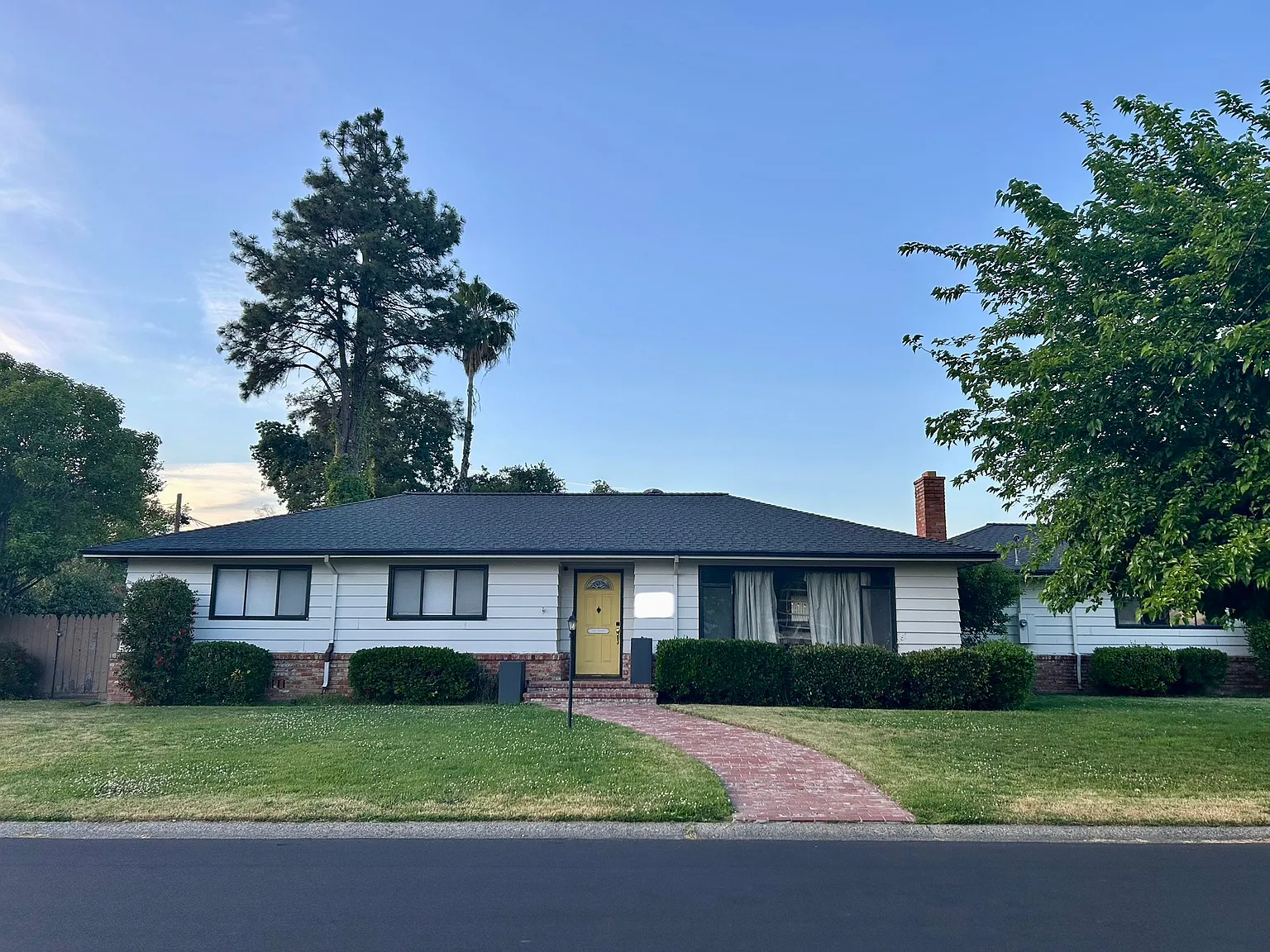 Vine Ave, Roseville — Photo 2