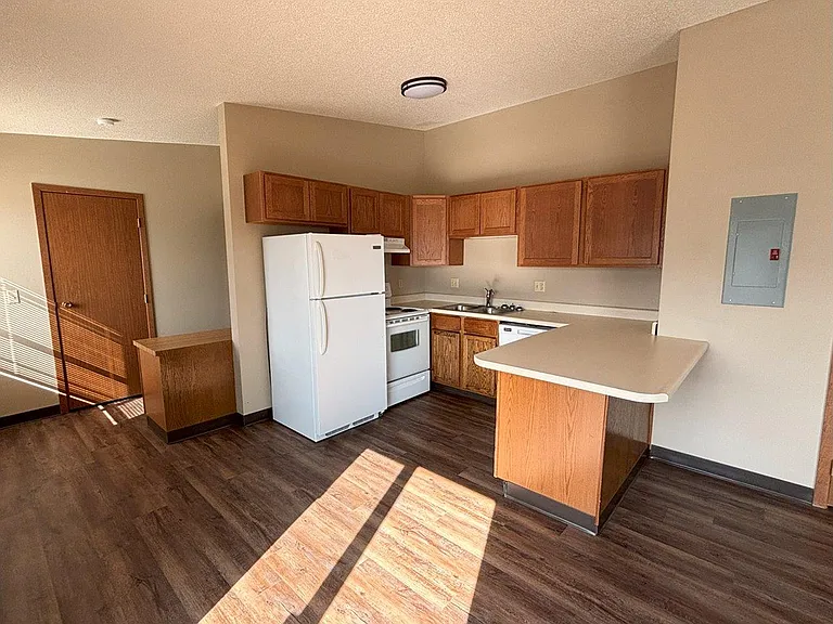 Heritage Apartments — Photo 19