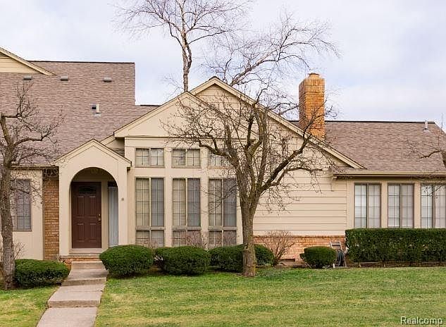 1st image of 7458 Pebble Ln #1
