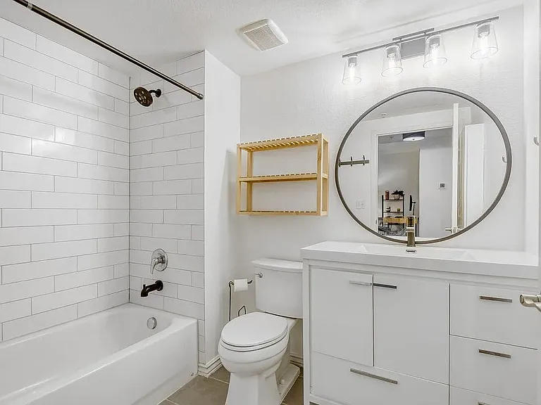 1623 Saint Paul St #310 — Photo 10