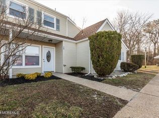 29 Gibraltar Ct, Barnegat, NJ 08005