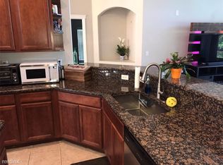 4723 Pointe O Woods Dr, Zephyrhills, FL 33543