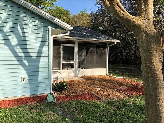 4th image of 26225 Newcombe Cir