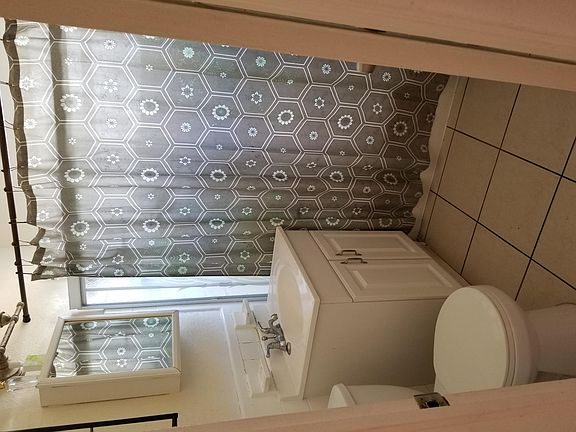 3rd image of 2901 Fletcher St #2901