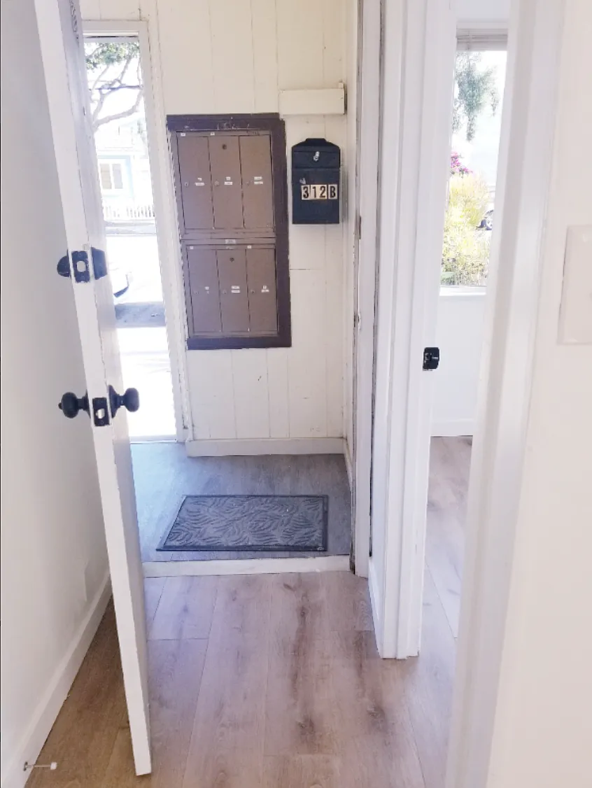2 bed, 520 sqft, $3,500 — Photo 1