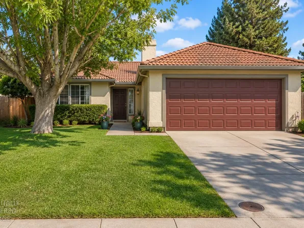 1384 Somerset Dr, West Sacramento, CA 95605