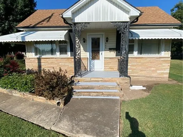 303 N Cayuga St, Frontenac, KS 66763