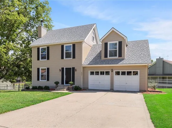 5521 N Mayview Ave, Kansas City, MO 64151