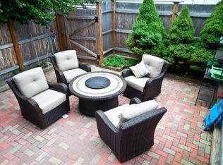 160 1/2 H St, South Boston, MA 02127