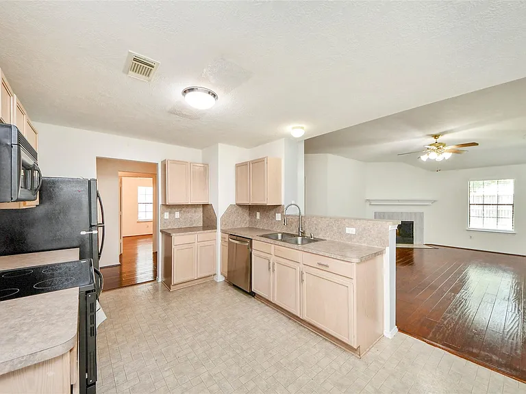 16134 Coleburn Dr — Photo 19