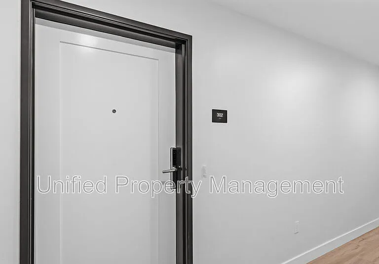 4364 Alabama St #302 — Photo 10
