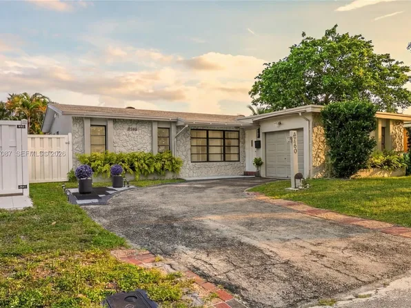 8580 NW 20th Ct, Sunrise, FL 33322