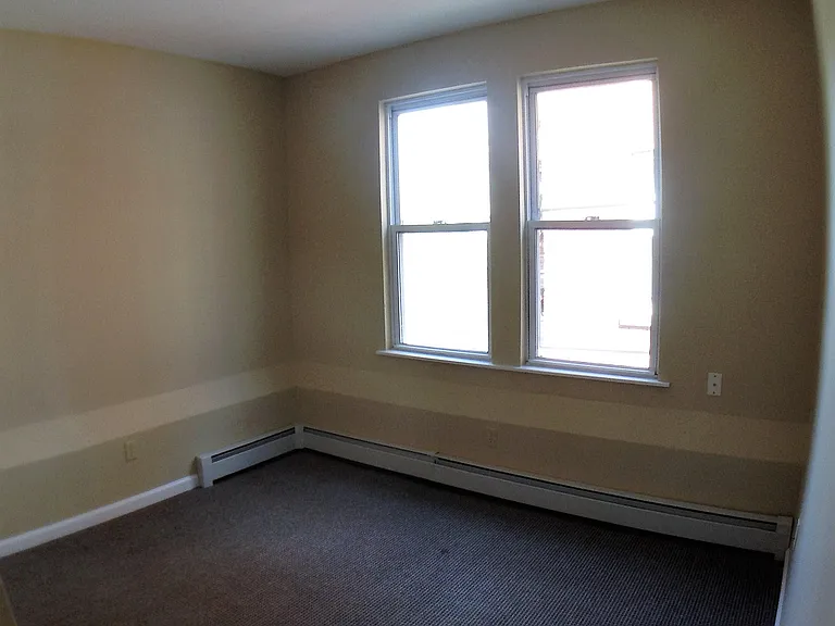 158 Westland St #2E — Photo 11