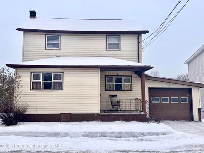 420 Delaware St, Jermyn, PA, 18433