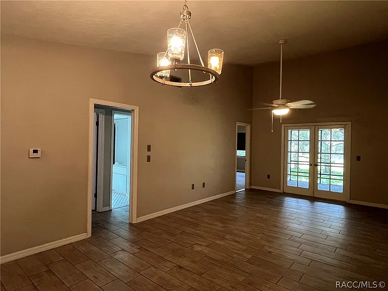 600 E Gilchrist Ct #5A — Photo 16