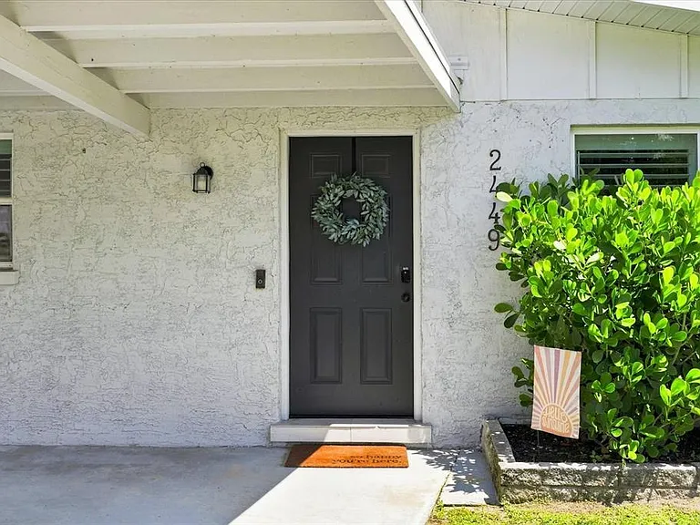 2449 Wood St — Photo 55