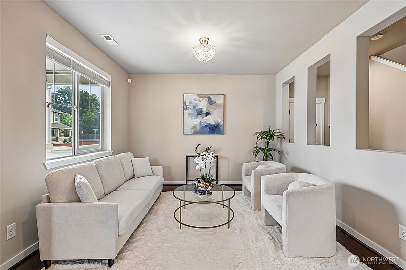3rd image of 32741 NE 52nd Street