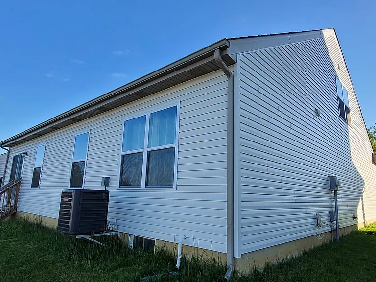 1036 Autumn Crest Ln — Photo 29