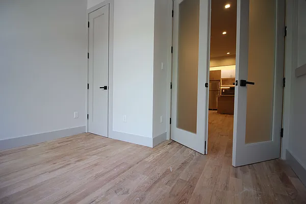 Rented by Nooklyn NYC LLC | media 47