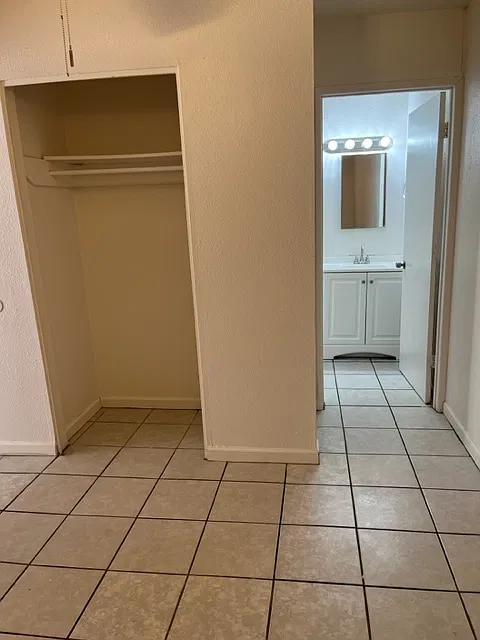 1 bed, 700 sqft, $850 — Photo 3