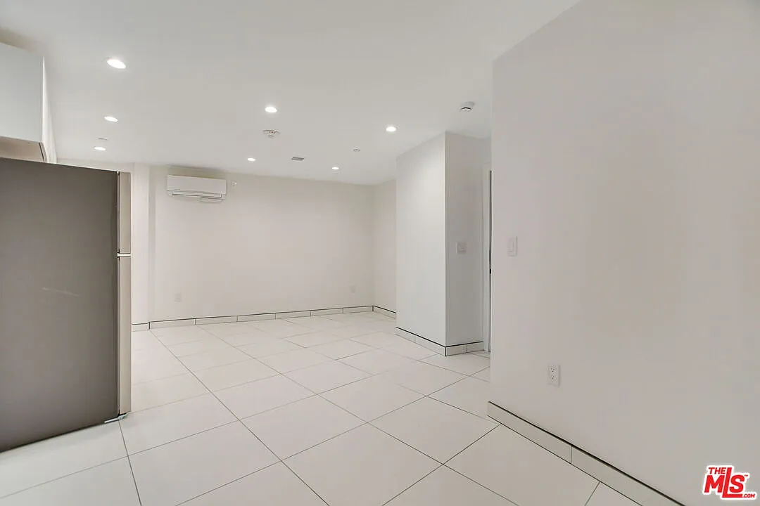 1 bed, 1.0 bath, 600 sqft, $2,300 — Photo 4