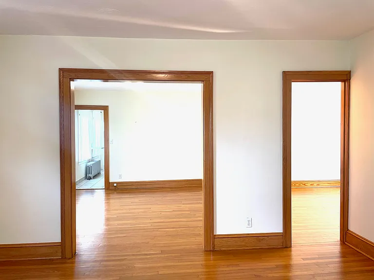 51 Gillette St #1 — Photo 8