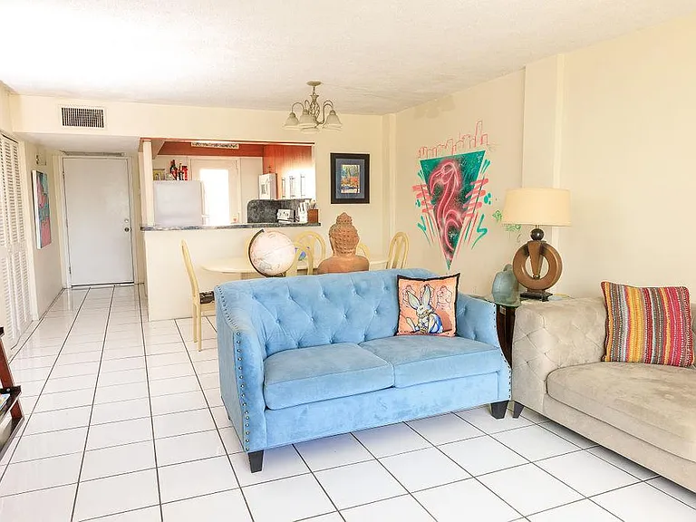 1401 Euclid Ave #303 — Photo 1