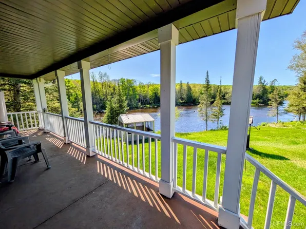 1101 Bates Amasa Rd, Iron River, MI 49935